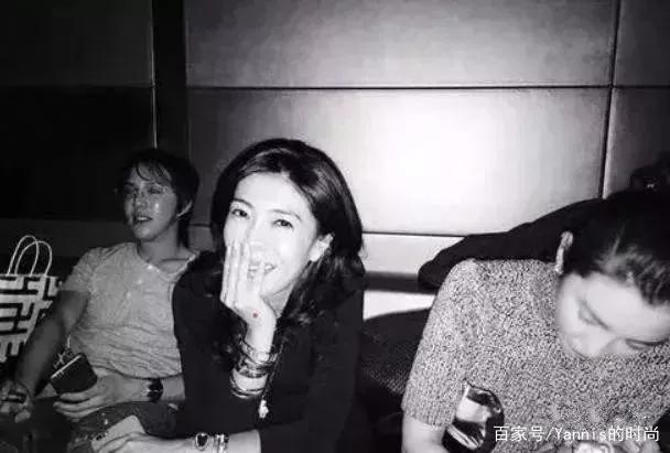 时尚芭莎明星慈善夜会_时尚芭莎明星慈善夜_芭莎慈善夜明星视频/