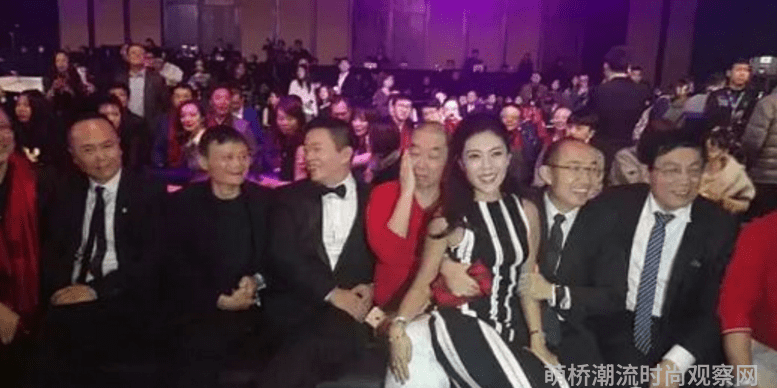 明星时尚芭莎慈善晚宴_明星芭莎慈善夜是哪天_时尚芭莎明星慈善夜