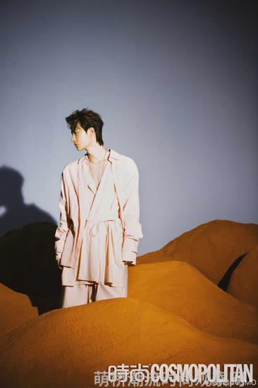 明星时尚资源重要吗_明星时尚穿搭秀_时尚明星