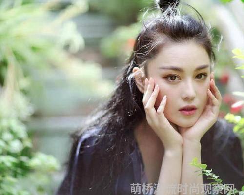 明星时尚穿搭秀_时尚明星_明星时尚穿搭